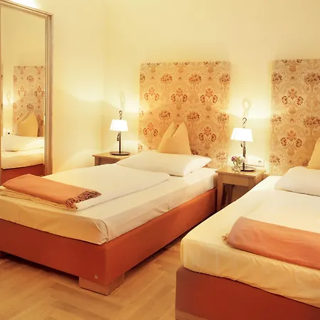 Hotell Florentina 3*